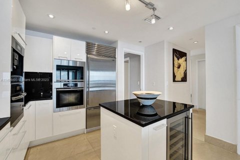 Copropriété à louer à Sunny Isles Beach, Floride: 6 chambres, 438.5 m2 № 1748981 - photo 15