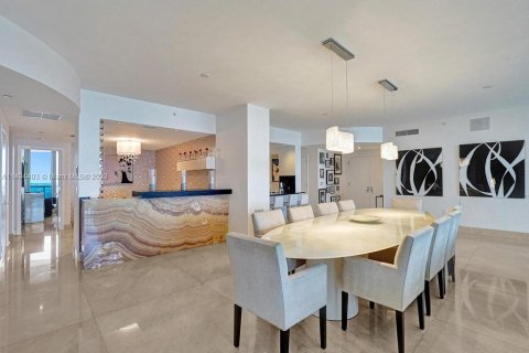 Copropriété à louer à Sunny Isles Beach, Floride: 6 chambres, 438.5 m2 № 1748981 - photo 18