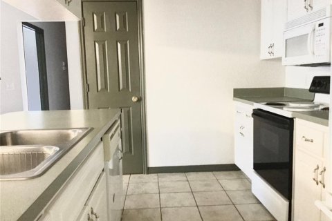 Copropriété à louer à Winter Haven, Floride: 2 chambres, 94.48 m2 № 2122602 - photo 10