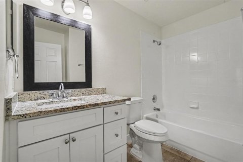 Villa ou maison à vendre à Orlando, Floride: 3 chambres, 200.95 m2 № 2321782 - photo 14
