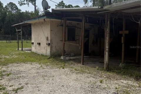 Commercial property in DeLand, Florida 105.72 sq.m. № 2233546 - photo 4