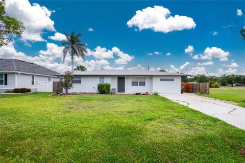 Villa ou maison à vendre à Punta Gorda, Floride: 3 chambres, 125.23 m2 № 1755099 - photo 3
