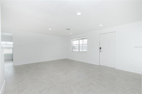 Villa ou maison à vendre à Punta Gorda, Floride: 3 chambres, 125.23 m2 № 1755099 - photo 9