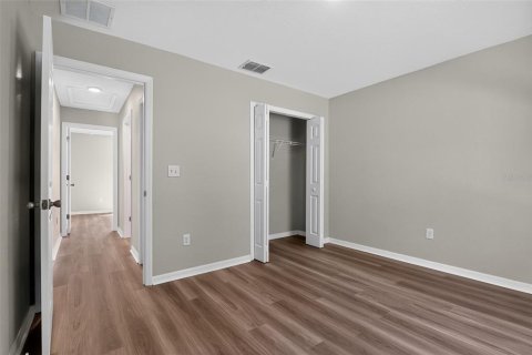 House in Ocala, Florida 3 bedrooms, 124.95 sq.m. № 2148002 - photo 23