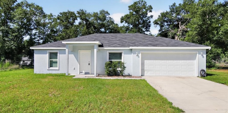 House in Ocala, Florida 3 bedrooms, 124.95 sq.m. № 2148002