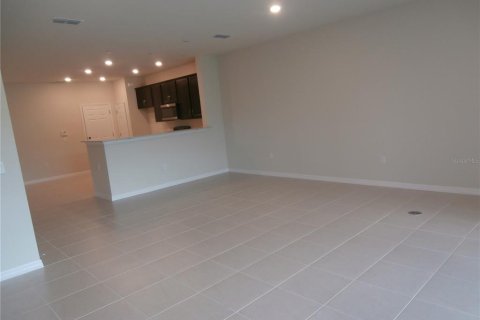 Touwnhouse à louer à Orlando, Floride: 3 chambres, 174.93 m2 № 2414065 - photo 4