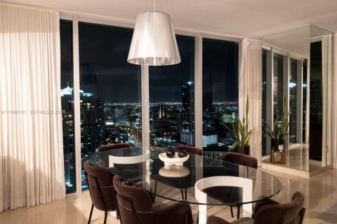 Condominio en alquiler en Miami, Florida, 2 dormitorios, 108.51 m2 № 2066128 - foto 14