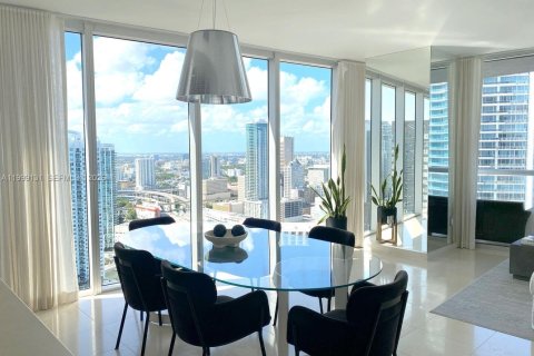 Condominio en alquiler en Miami, Florida, 2 dormitorios, 108.51 m2 № 2066128 - foto 9