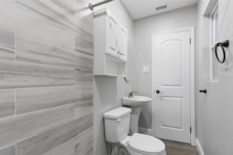 Villa ou maison à vendre à Tampa, Floride: 3 chambres, 130.71 m2 № 2427046 - photo 12