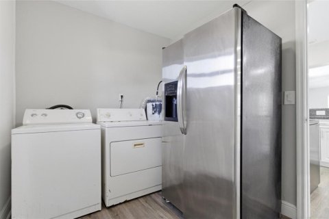 Villa ou maison à vendre à Tampa, Floride: 3 chambres, 130.71 m2 № 2427046 - photo 25