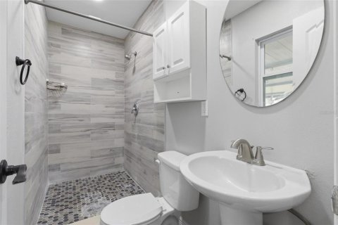Villa ou maison à vendre à Tampa, Floride: 3 chambres, 130.71 m2 № 2427046 - photo 11