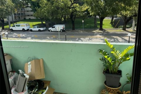 Copropriété à vendre à Hialeah, Floride: 1 chambre, 66.15 m2 № 1471698 - photo 16