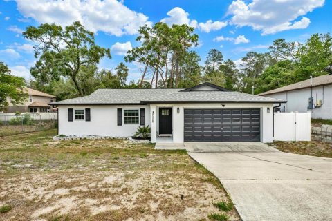House in Spring Hill, Florida 3 bedrooms, 118.73 sq.m. № 2196565