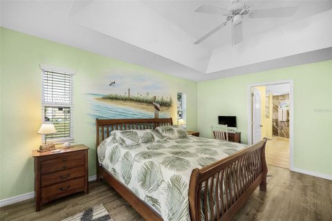 Casa en venta en Cape Coral, Florida, 4 dormitorios, 202.53 m2 № 2097650 - foto 19