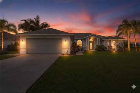 Casa en venta en Cape Coral, Florida, 4 dormitorios, 202.53 m2 № 2097650 - foto 3