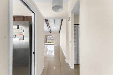Casa en venta en Lake Worth, Florida, 3 dormitorios, 139.54 m2 № 1807128 - foto 3