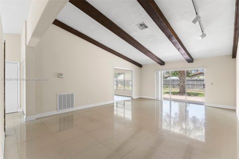 Casa en venta en Lake Worth, Florida, 3 dormitorios, 139.54 m2 № 1807128 - foto 4