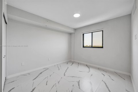 Apartment in North Miami, Florida 2 bedrooms, 83.7 sq.m. № 1954482 - photo 13