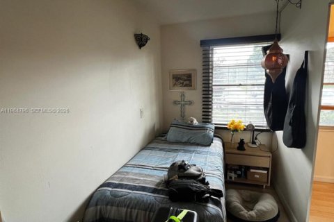 Condominio en alquiler en Pembroke Pines, Florida, 1 dormitorio, 74.51 m2 № 2057874 - foto 10