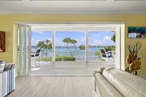 Villa ou maison à vendre à Cortez, Floride: 4 chambres, 259.94 m2 № 2425690 - photo 6