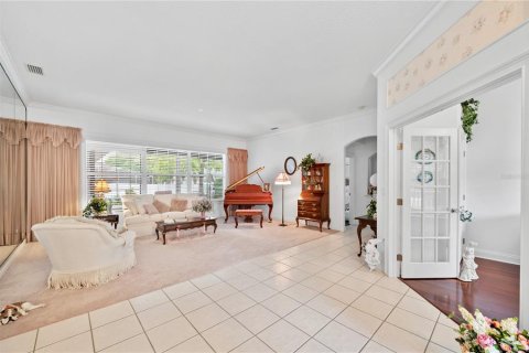 House in Lakeland, Florida 4 bedrooms, 311.5 sq.m. № 1724376 - photo 9