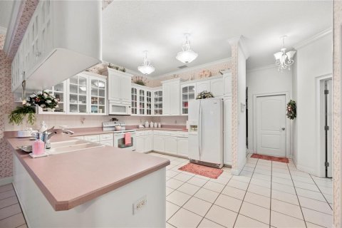 House in Lakeland, Florida 4 bedrooms, 311.5 sq.m. № 1724376 - photo 18
