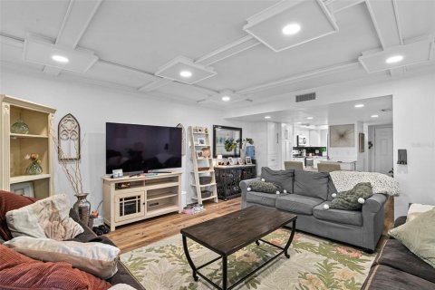 Copropriété à vendre à Sarasota, Floride: 2 chambres, 116.78 m2 № 2098136 - photo 14