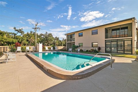 Copropriété à vendre à Sarasota, Floride: 2 chambres, 116.78 m2 № 2098136 - photo 28