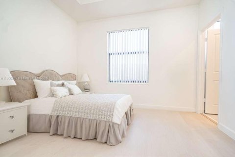 Adosado en alquiler en Homestead, Florida, 3 dormitorios, 123.37 m2 № 1952182 - foto 5