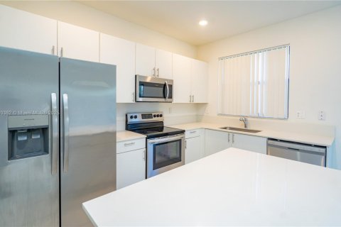 Adosado en alquiler en Homestead, Florida, 3 dormitorios, 123.37 m2 № 1952182 - foto 10