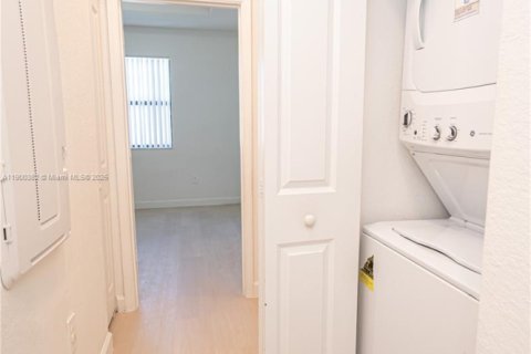 Adosado en alquiler en Homestead, Florida, 3 dormitorios, 123.37 m2 № 1952182 - foto 25