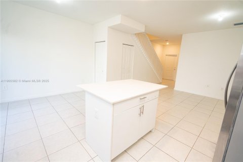 Adosado en alquiler en Homestead, Florida, 3 dormitorios, 123.37 m2 № 1952182 - foto 18