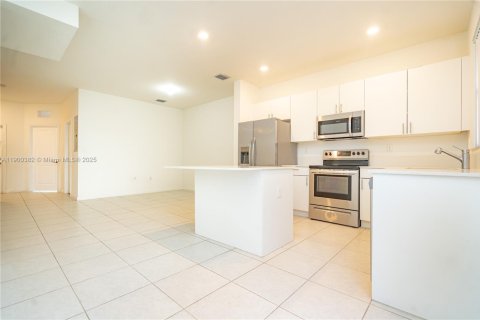 Adosado en alquiler en Homestead, Florida, 3 dormitorios, 123.37 m2 № 1952182 - foto 11