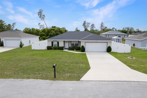 House in Ocala, Florida 3 bedrooms, 127.09 sq.m. № 2166257 - photo 3