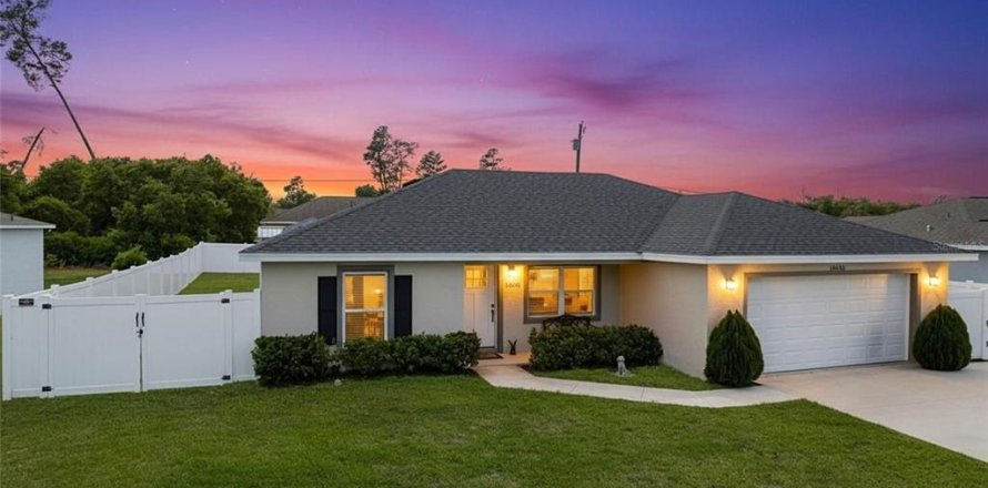 House in Ocala, Florida 3 bedrooms, 127.09 sq.m. № 2166257