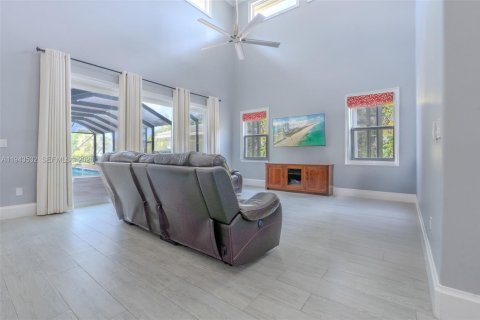 Купить виллу или дом в Паркленд, Флорида 5 спален, № 2007245 - фото 13