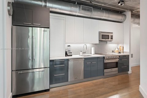 Купить кондоминиум в Майами-Бич, Флорида 2 спальни, 94.2м2, № 1892957 - фото 5