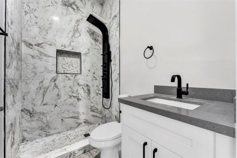 House in North Miami, Florida 4 bedrooms № 1949499 - photo 22