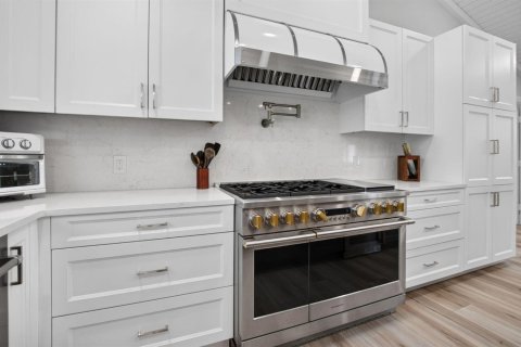 House in Boca Raton, Florida 5 bedrooms, 341.04 sq.m. № 2389864 - photo 15
