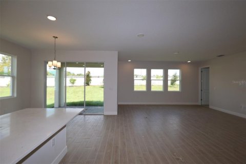 Villa ou maison à vendre à Apopka, Floride: 5 chambres, 279.26 m2 № 2405369 - photo 15