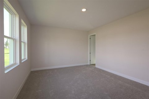 Villa ou maison à vendre à Apopka, Floride: 5 chambres, 279.26 m2 № 2405369 - photo 12