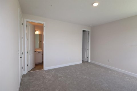 Villa ou maison à vendre à Apopka, Floride: 5 chambres, 279.26 m2 № 2405369 - photo 16