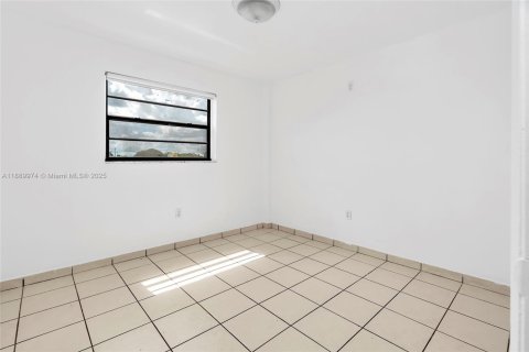 Apartment in Miami, Florida 2 bedrooms № 1944973 - photo 12