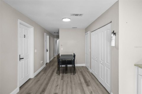 Commercial property in Tampa, Florida 246.93 sq.m. № 1372948 - photo 13