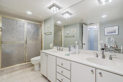 Condo in Lauderhill, Florida, 2 bedrooms № 2190858 - photo 26