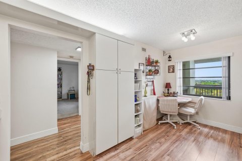 Condo in Lauderhill, Florida, 2 bedrooms № 2190858 - photo 10