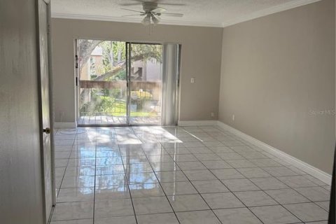 Copropriété à vendre à Tampa, Floride: 2 chambres, 99.78 m2 № 1909084 - photo 5