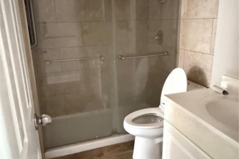 Copropriété à vendre à Tampa, Floride: 2 chambres, 99.78 m2 № 1909084 - photo 17