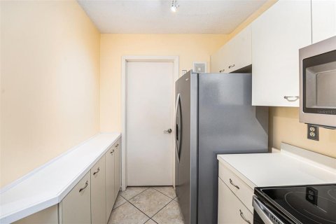 Adosado en venta en Saint Petersburg, Florida, 3 dormitorios, 166.85 m2 № 1826978 - foto 12
