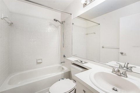 Adosado en venta en Saint Petersburg, Florida, 3 dormitorios, 166.85 m2 № 1826978 - foto 18